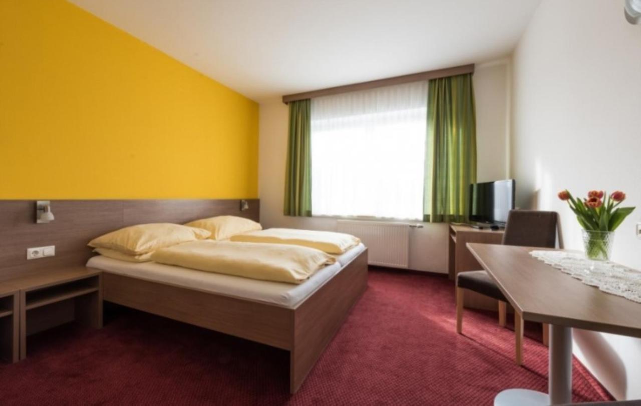 Gasthof Pension Auzinger Meggenhofen Екстер'єр фото